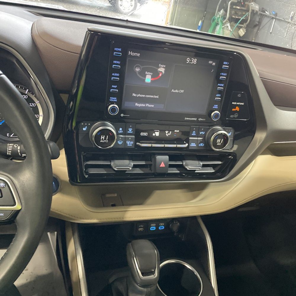 2022 Toyota Highlander Hybrid XLE