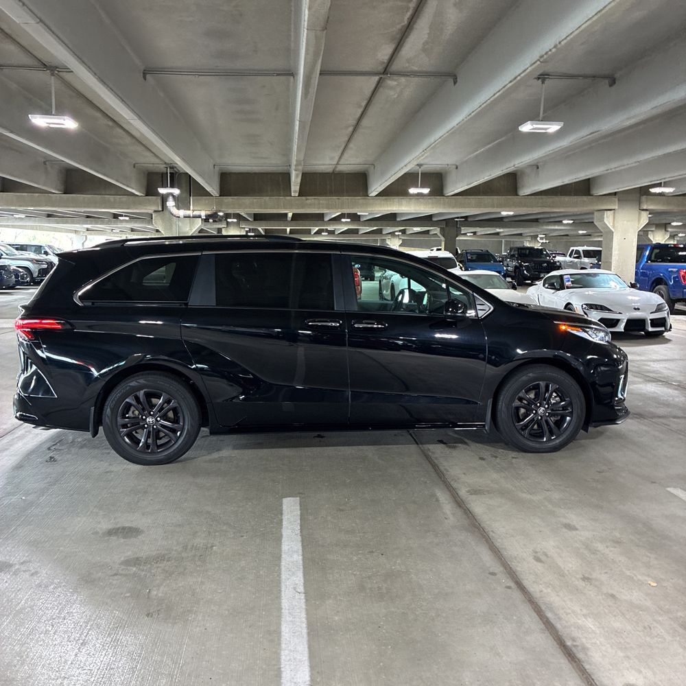 2024 Toyota Sienna XSE