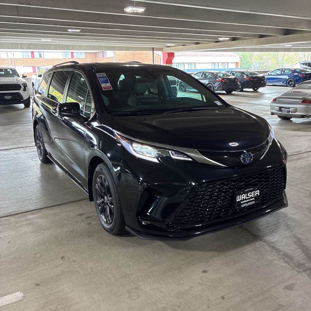 2024 Toyota Sienna XSE