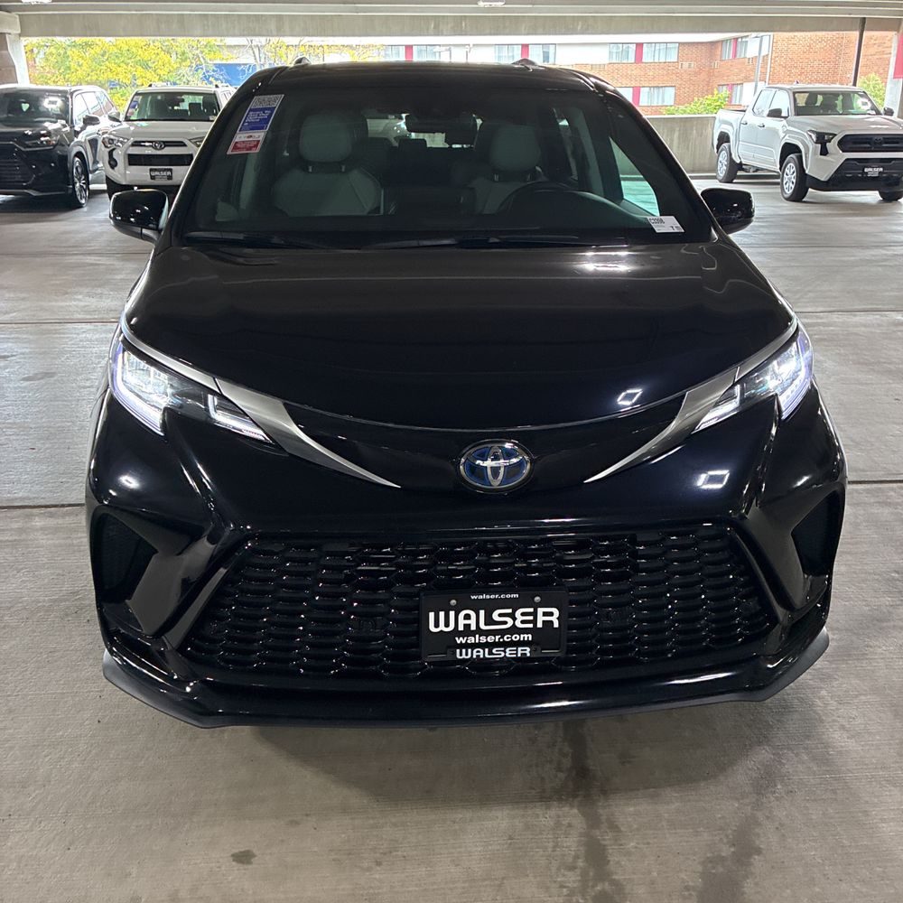 2024 Toyota Sienna XSE