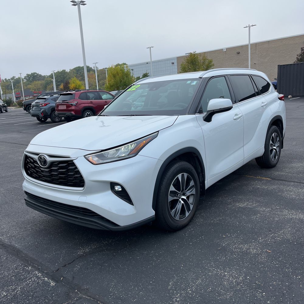 2022 Toyota Highlander XLE