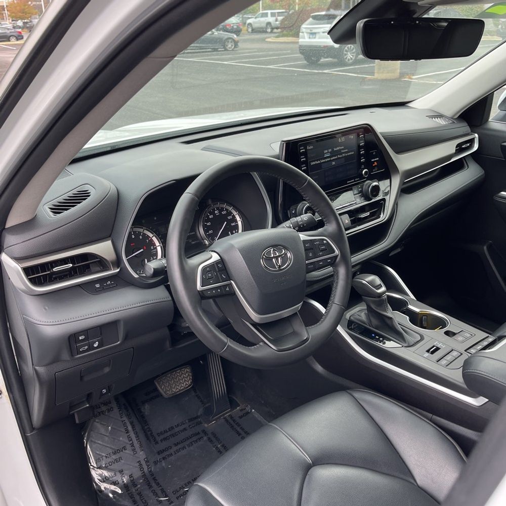 2022 Toyota Highlander XLE