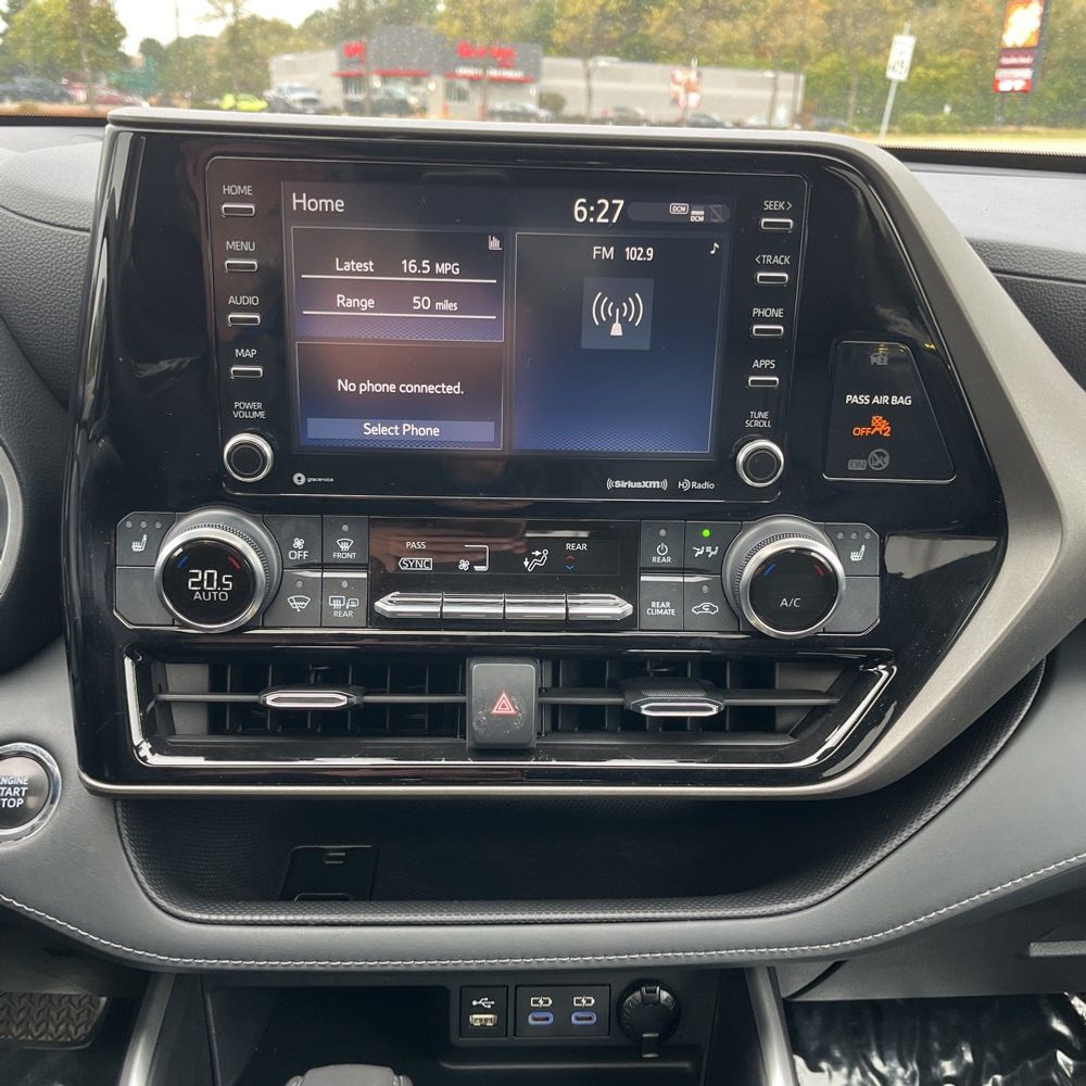 2022 Toyota Highlander XLE