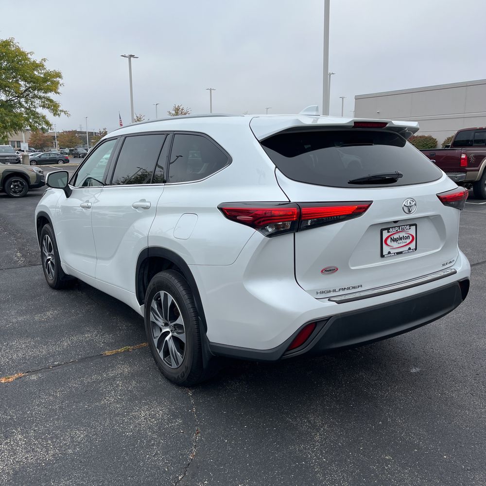 2022 Toyota Highlander XLE
