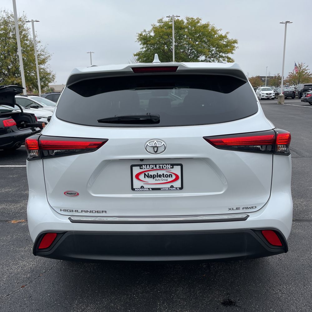 2022 Toyota Highlander XLE