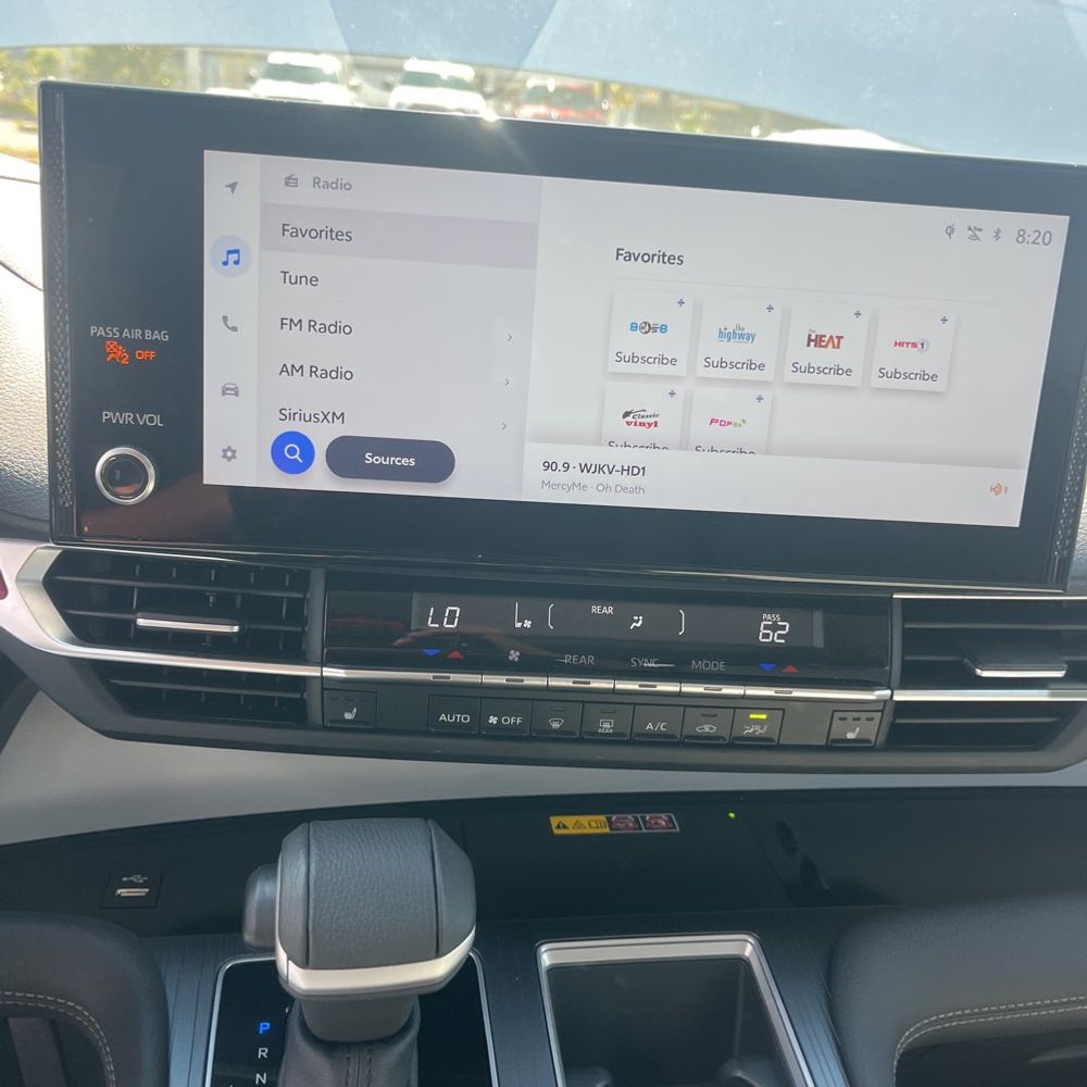 2025 Toyota Sienna XLE 7-Passenger