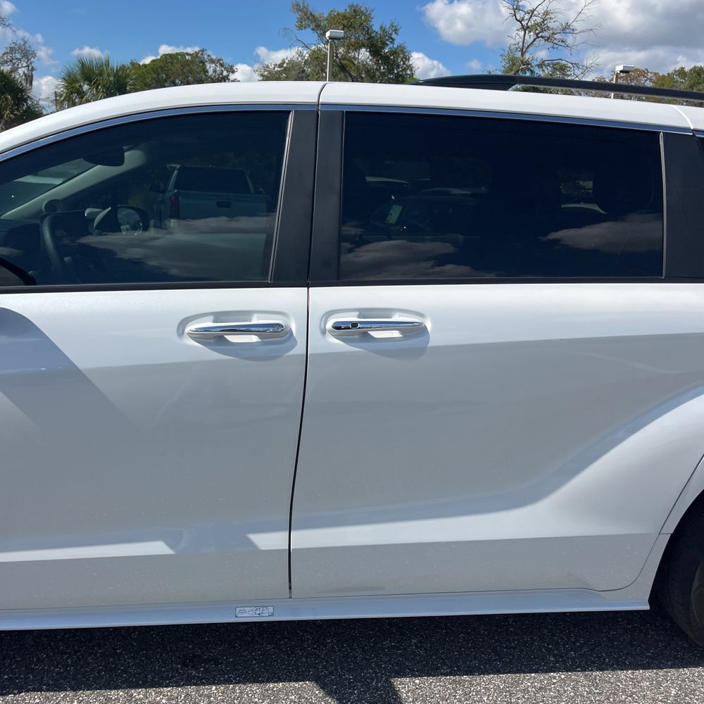 2025 Toyota Sienna XLE 7-Passenger