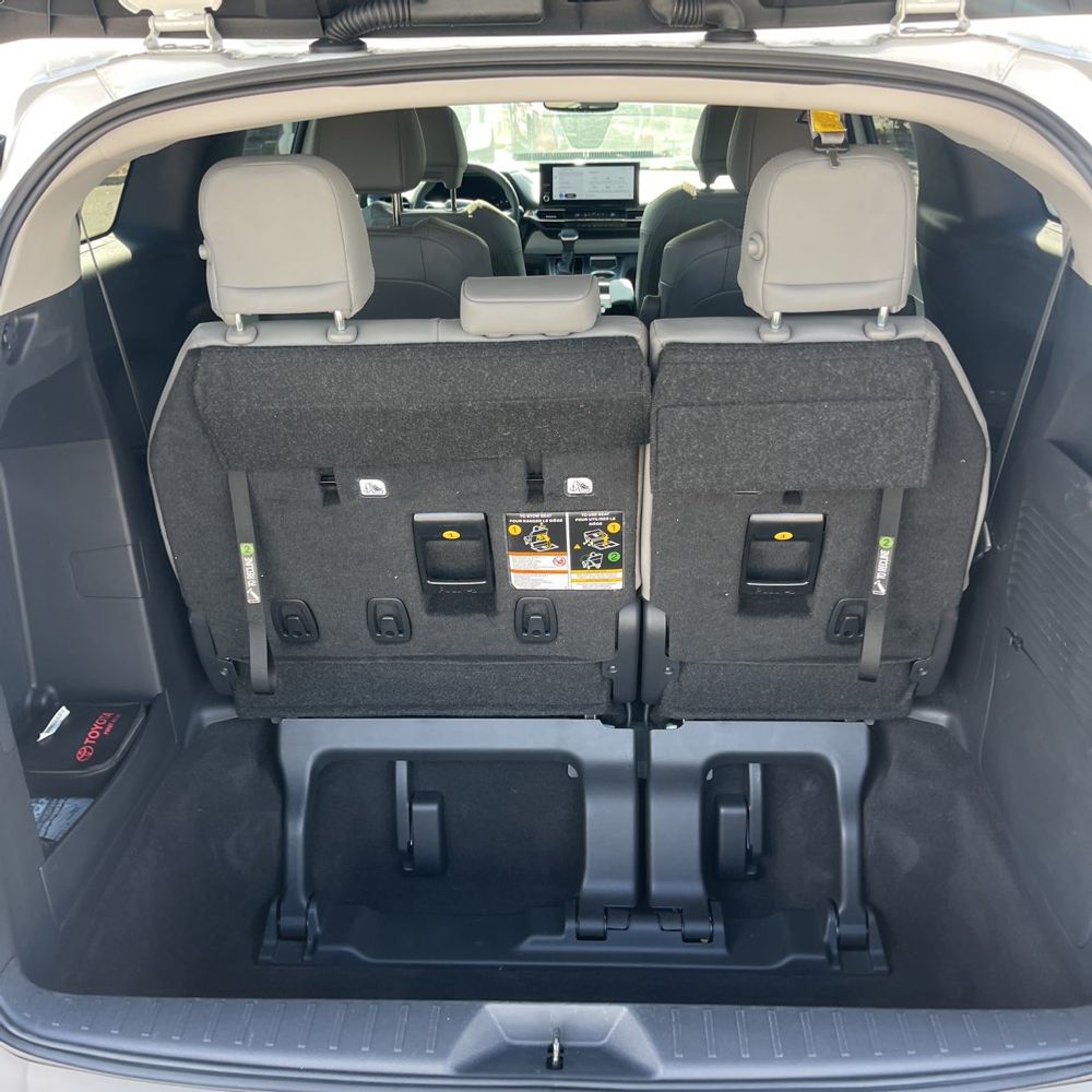 2025 Toyota Sienna XLE 7-Passenger
