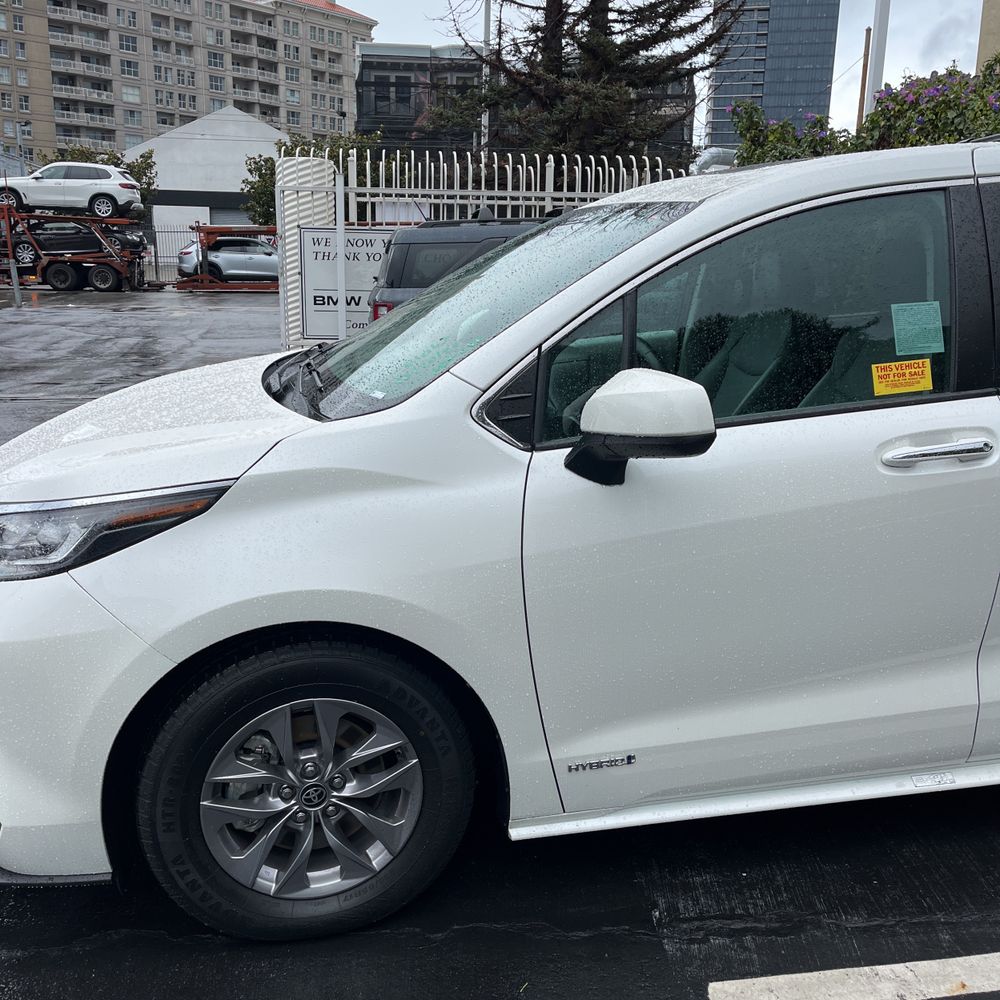 2021 Toyota Sienna XLE 7-Passenger