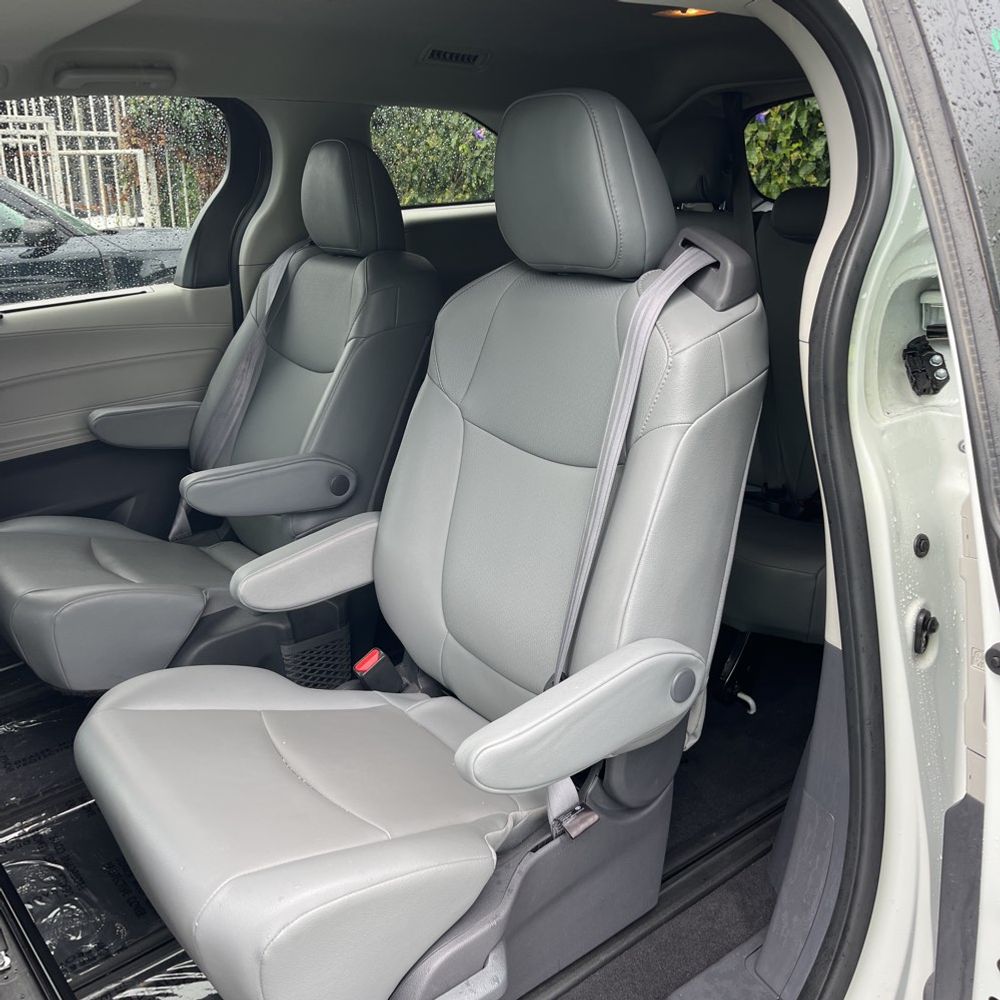 2021 Toyota Sienna XLE 7-Passenger
