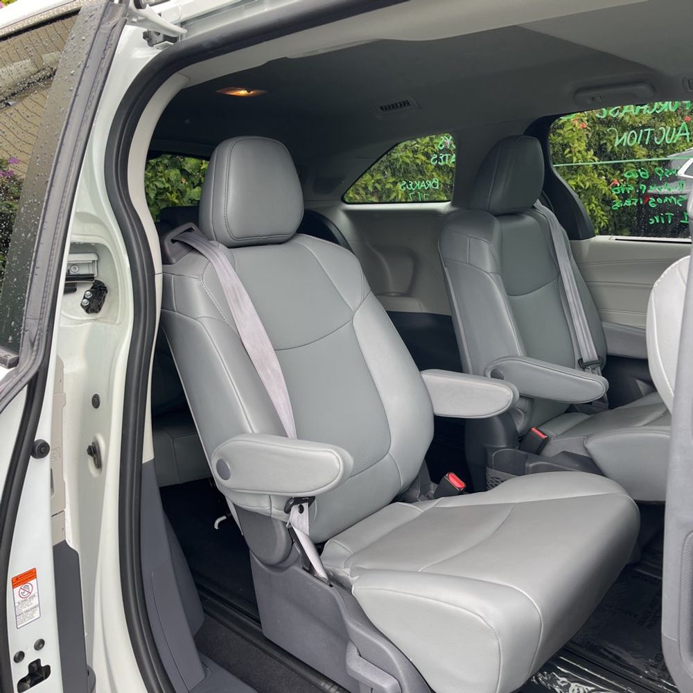 2021 Toyota Sienna XLE 7-Passenger