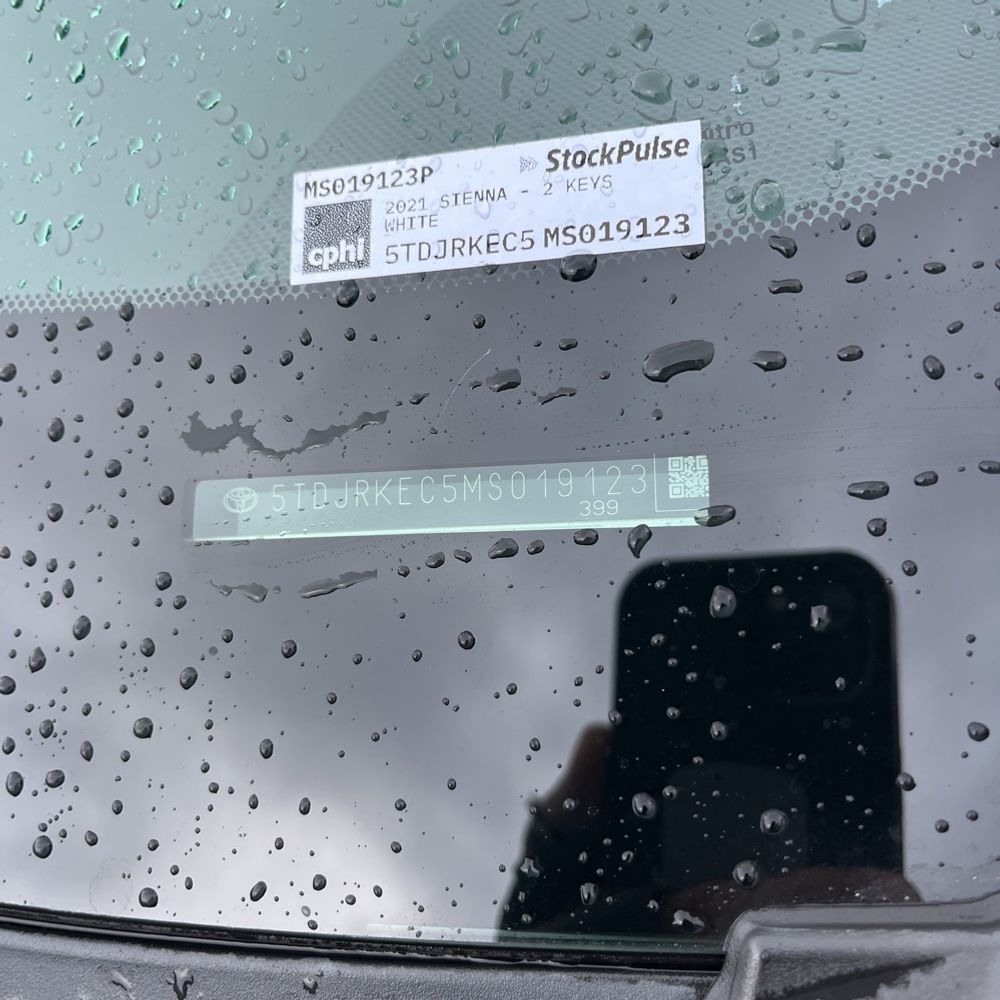 2021 Toyota Sienna XLE 7-Passenger
