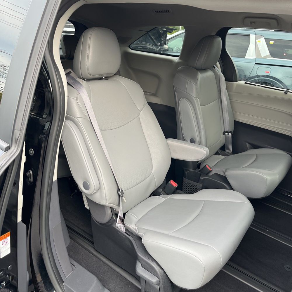 2023 Toyota Sienna XLE 7-Passenger