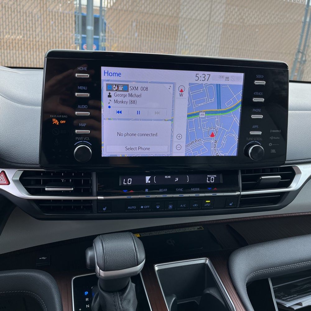 2023 Toyota Sienna XLE 7-Passenger