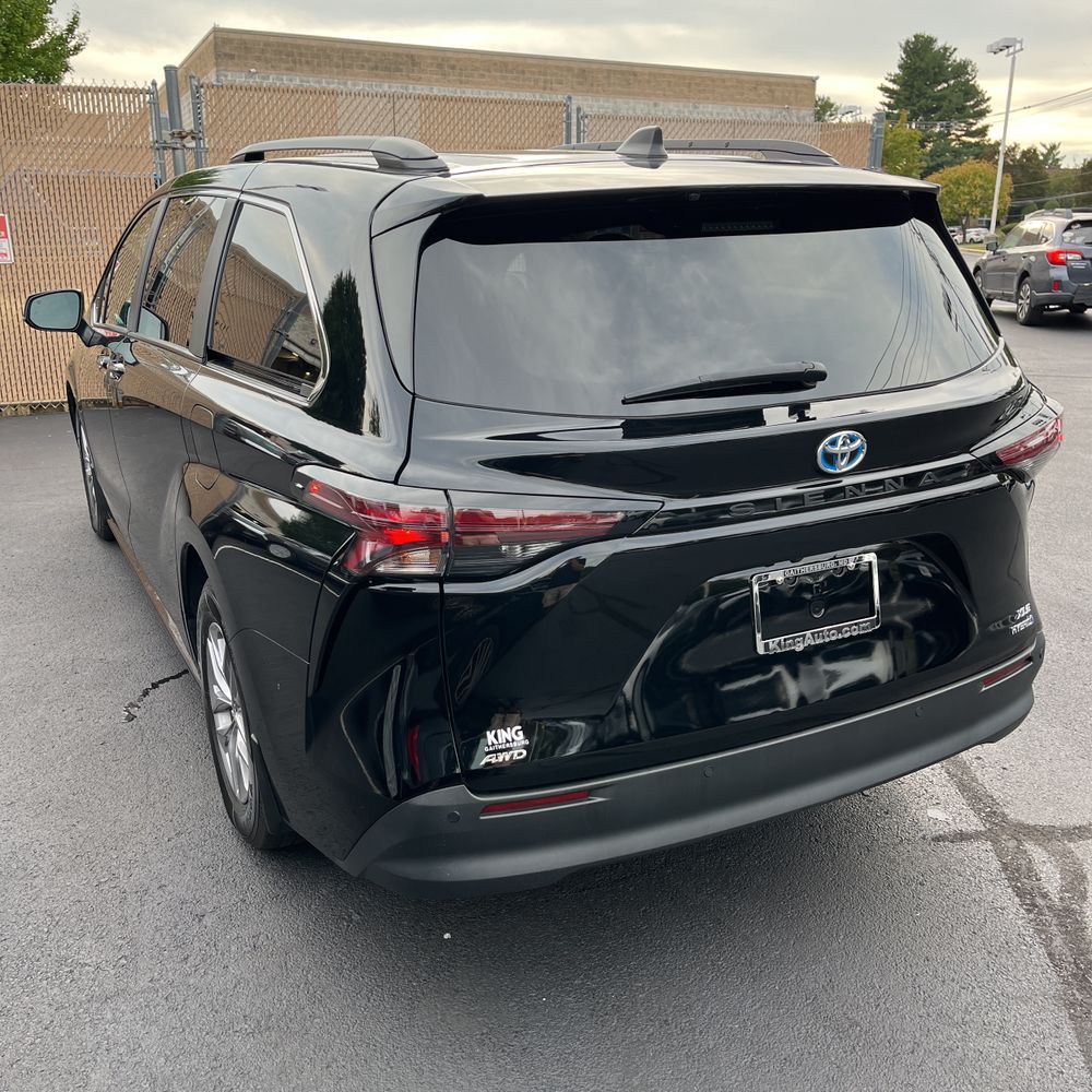 2023 Toyota Sienna XLE 7-Passenger