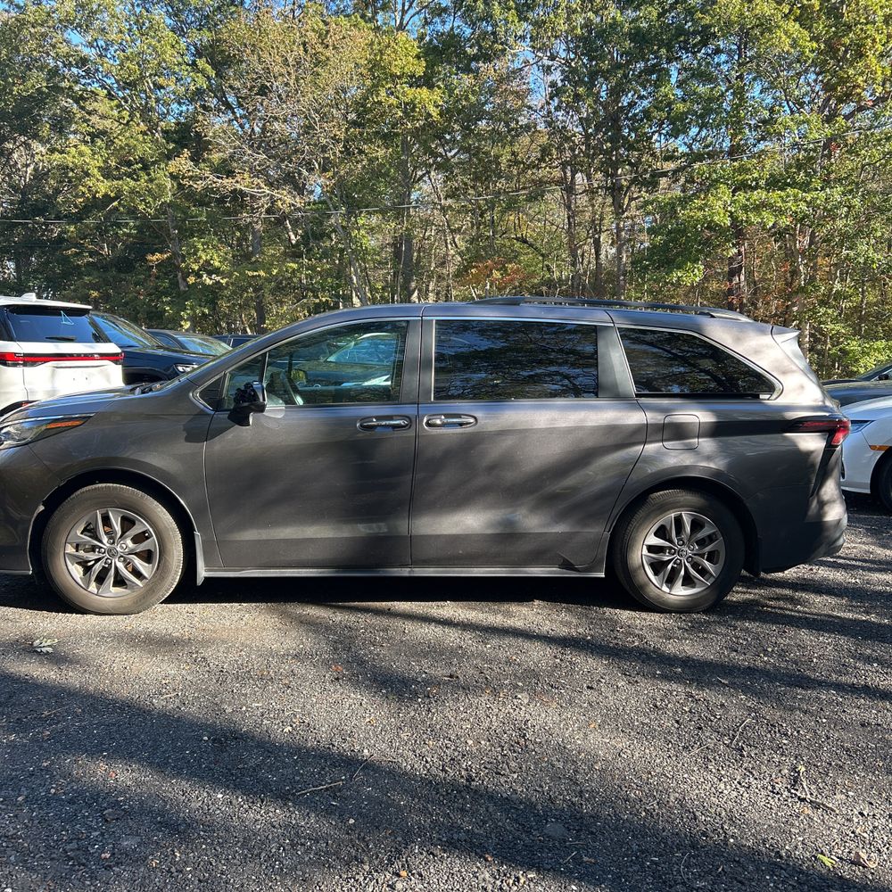 2023 Toyota Sienna XLE 7-Passenger