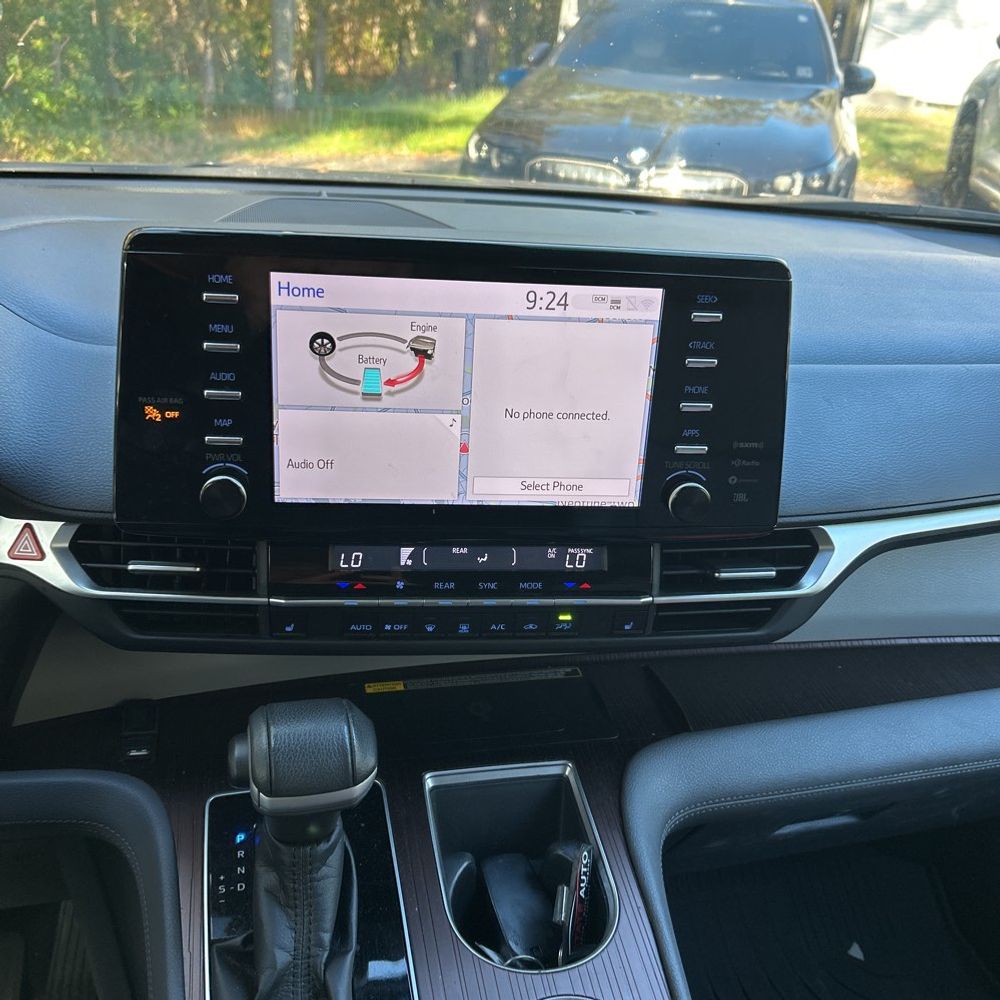 2023 Toyota Sienna XLE 7-Passenger