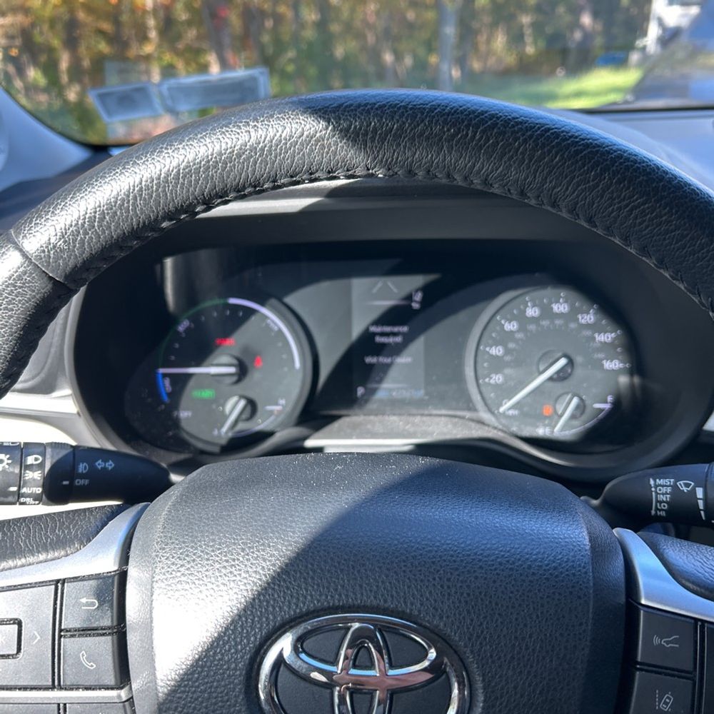 2023 Toyota Sienna XLE 7-Passenger