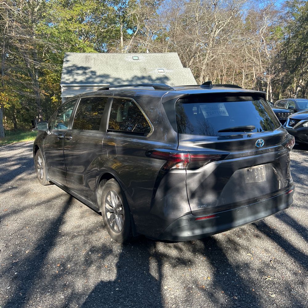 2023 Toyota Sienna XLE 7-Passenger