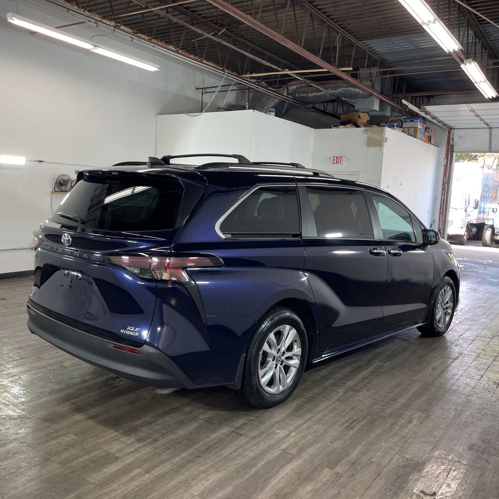 2024 Toyota Sienna XLE 7-Passenger