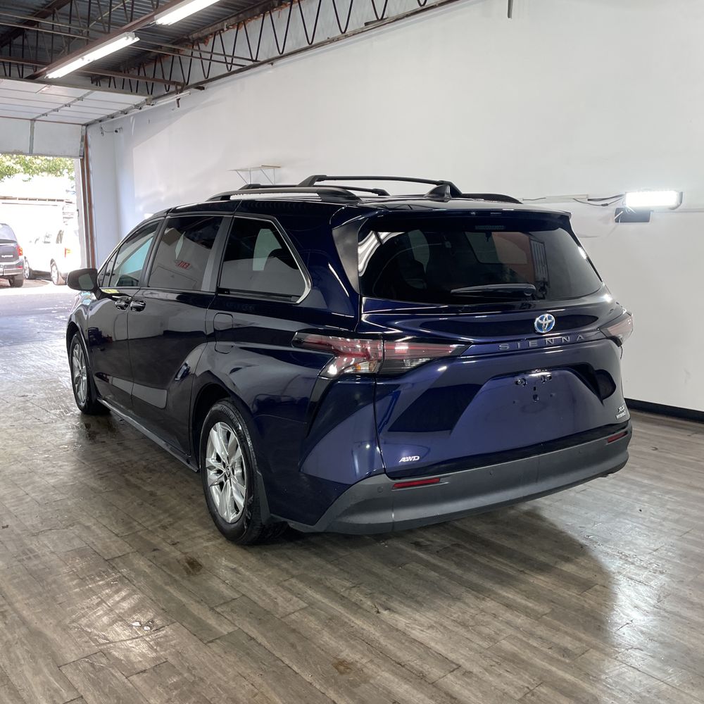 2024 Toyota Sienna XLE 7-Passenger