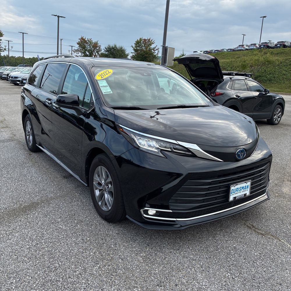 2022 Toyota Sienna XLE 7-Passenger