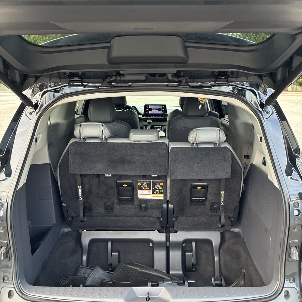 2022 Toyota Sienna XLE 7-Passenger