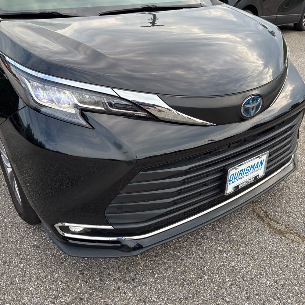2022 Toyota Sienna XLE 7-Passenger