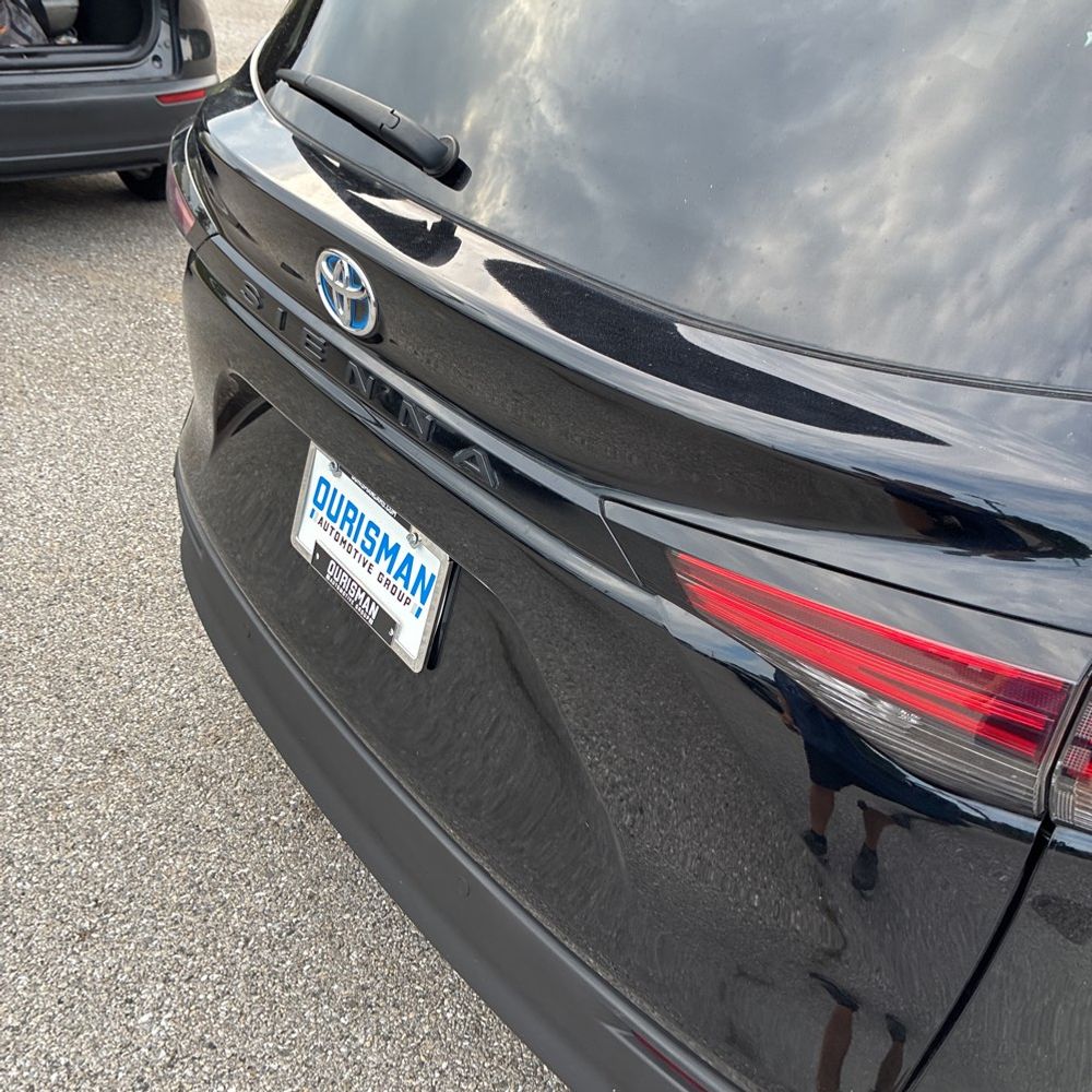 2022 Toyota Sienna XLE 7-Passenger