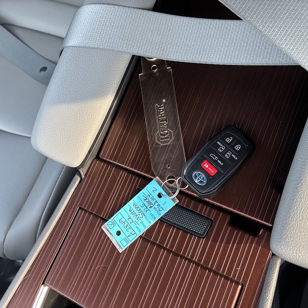 2022 Toyota Sienna XLE 7-Passenger