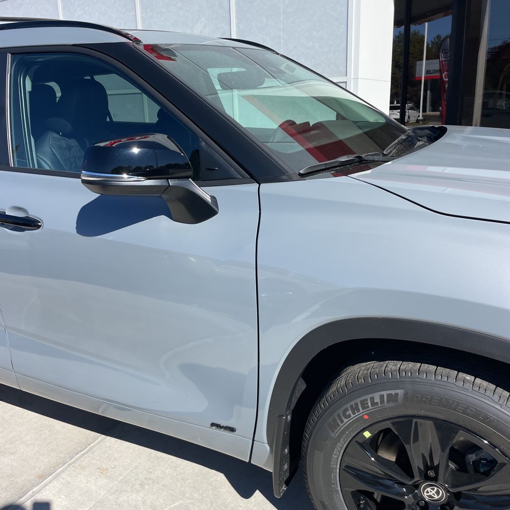 2025 Toyota Highlander Hybrid XLE Nightshade