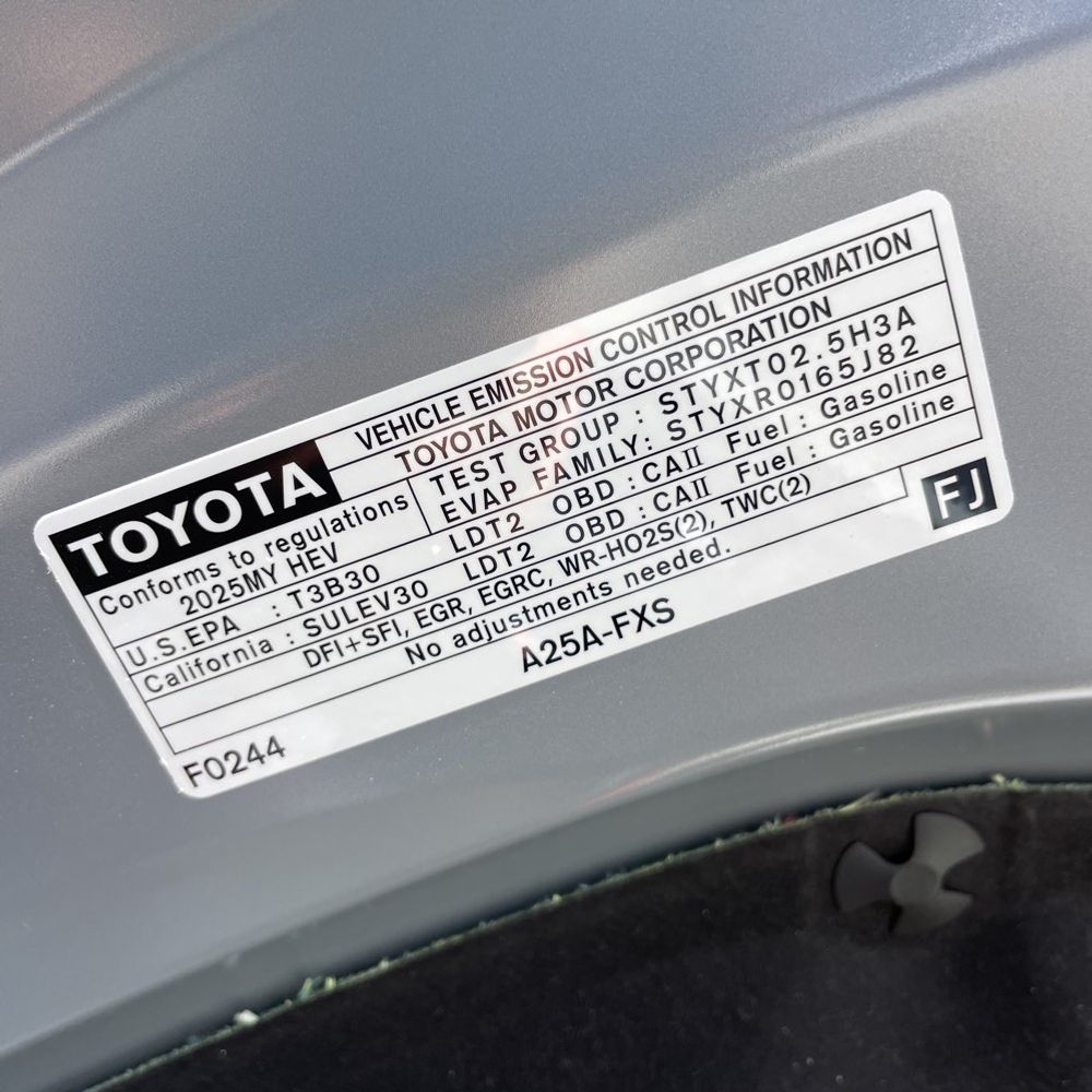 2025 Toyota Highlander Hybrid XLE Nightshade