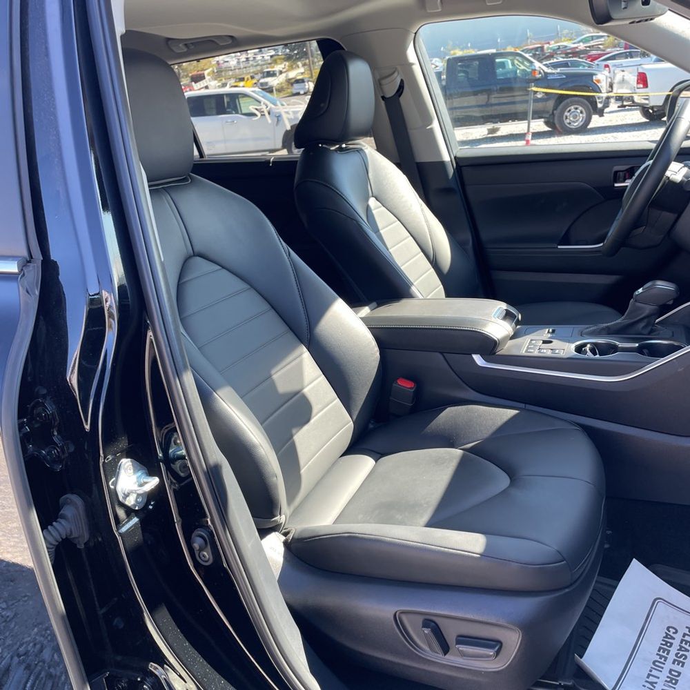 2024 Toyota Highlander Hyb XLE