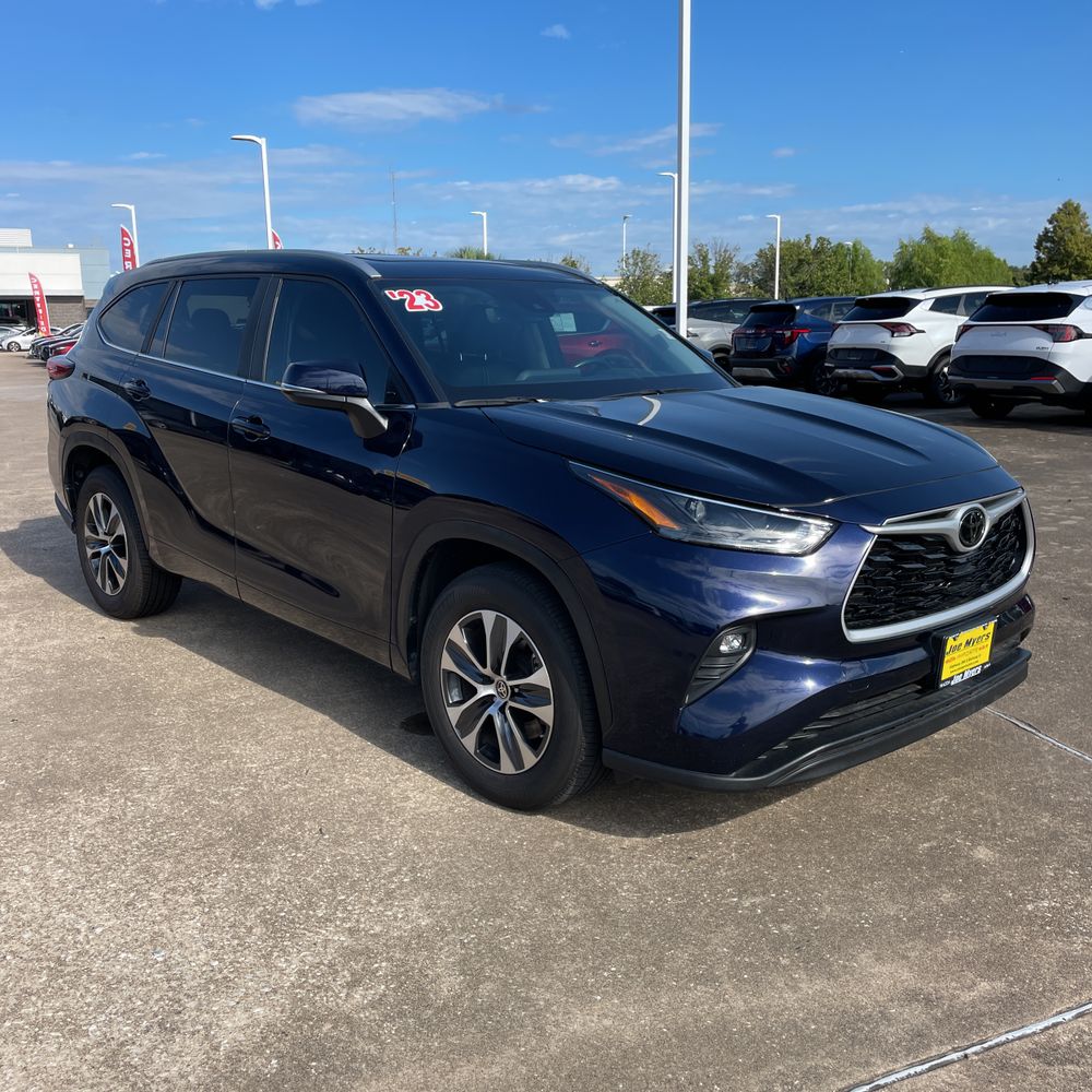 2023 Toyota Highlander XLE
