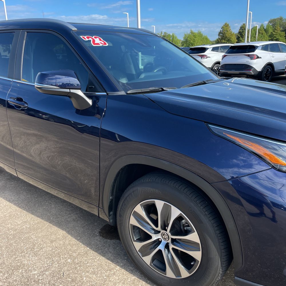 2023 Toyota Highlander XLE