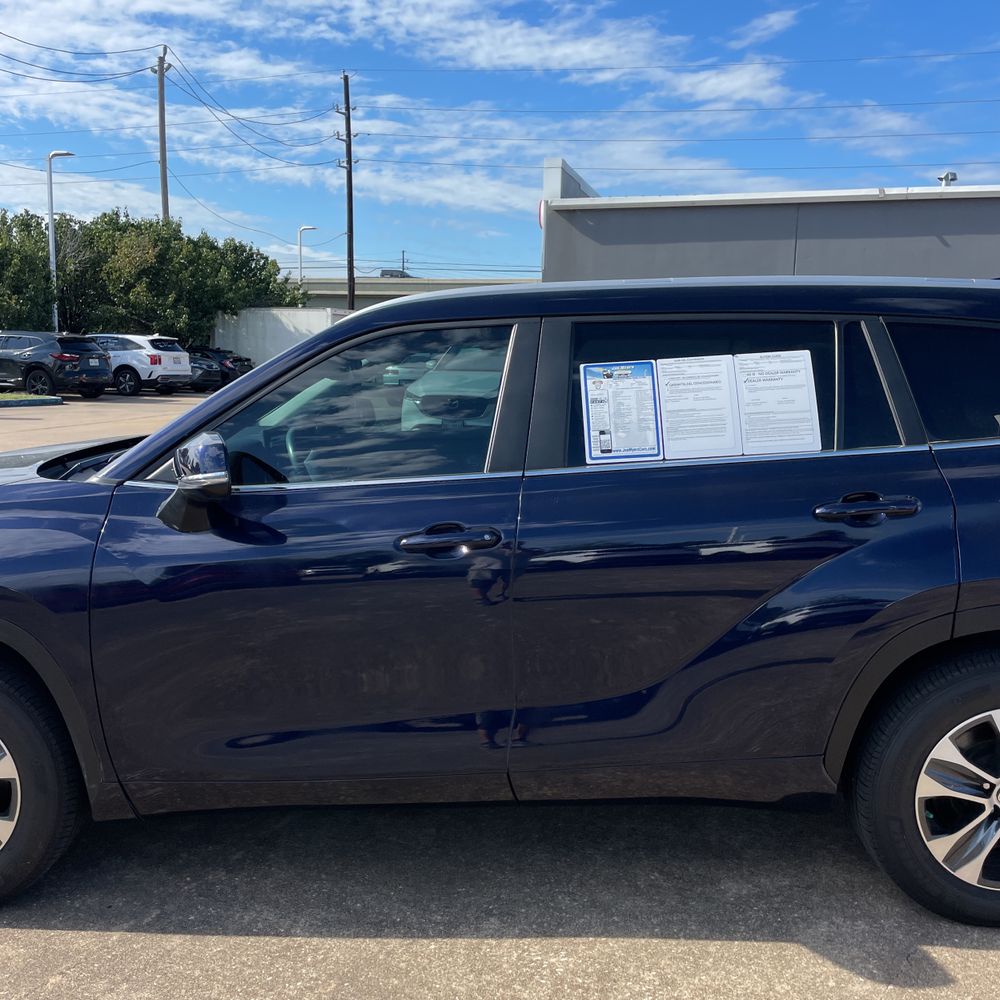 2023 Toyota Highlander XLE
