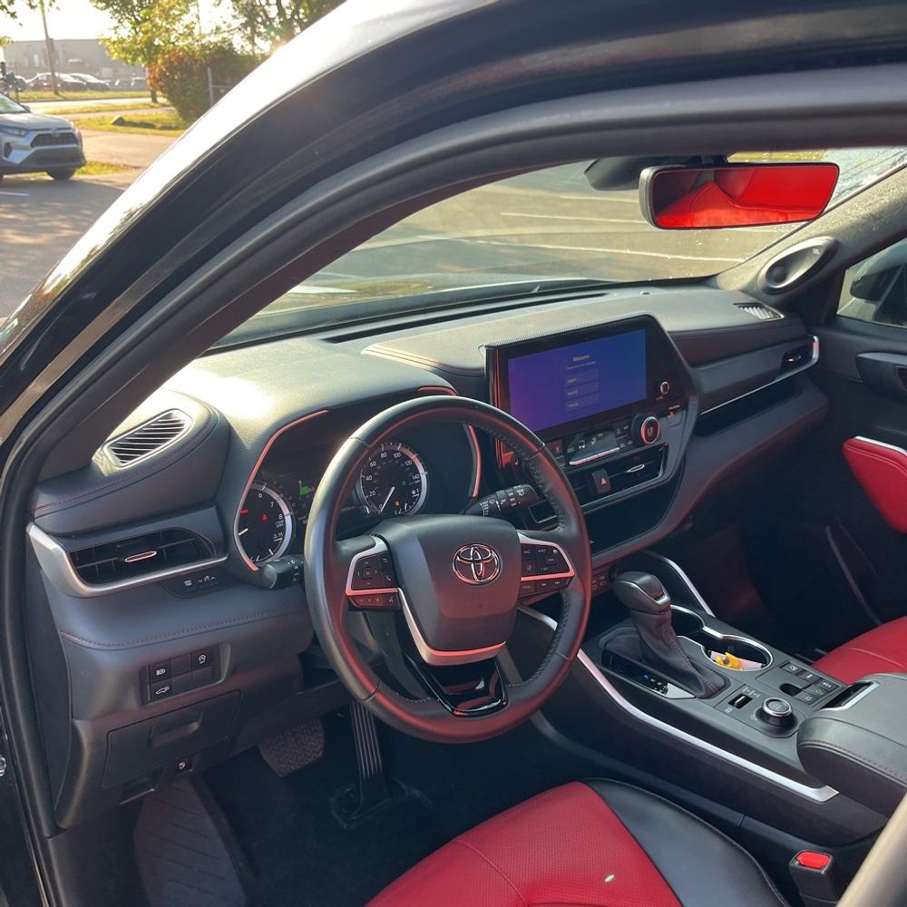 2023 Toyota Highlander XSE