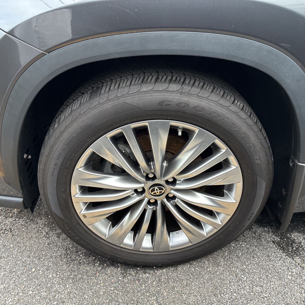 2024 Toyota Highlander Platinum