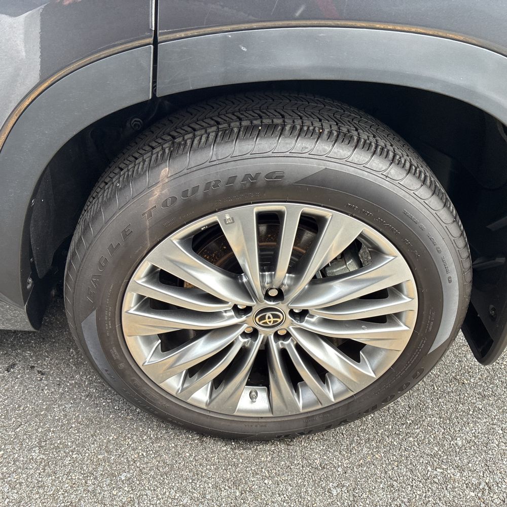 2024 Toyota Highlander Platinum
