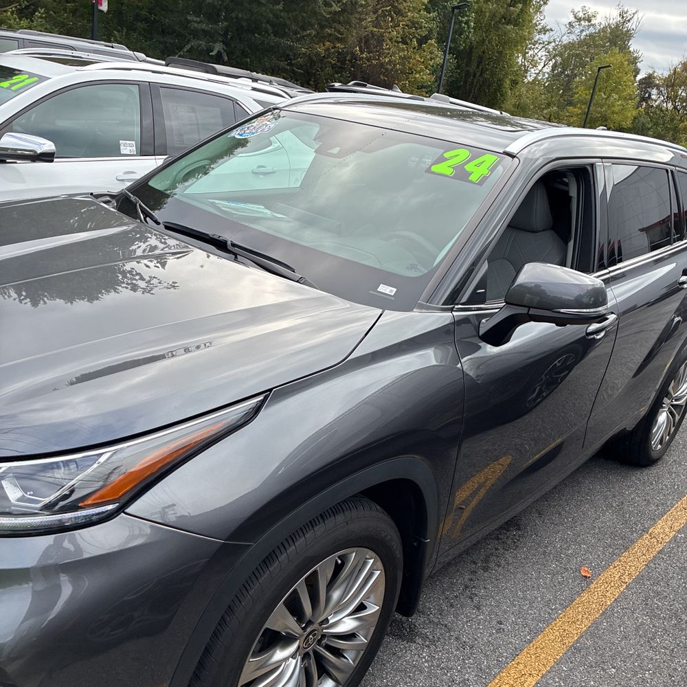 2024 Toyota Highlander Platinum