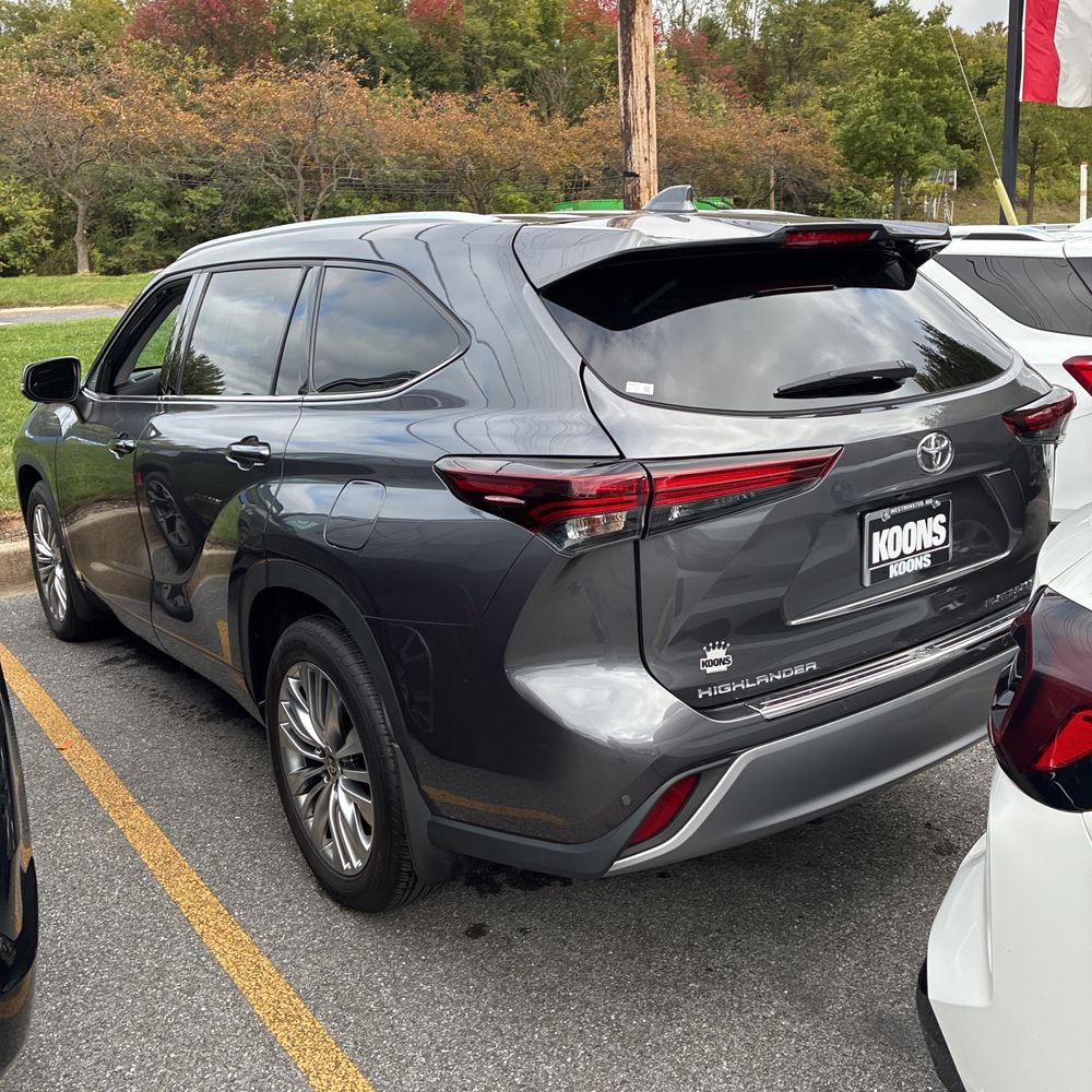 2024 Toyota Highlander Platinum