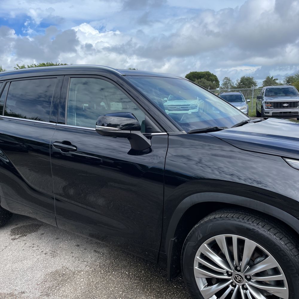 2023 Toyota Highlander Platinum