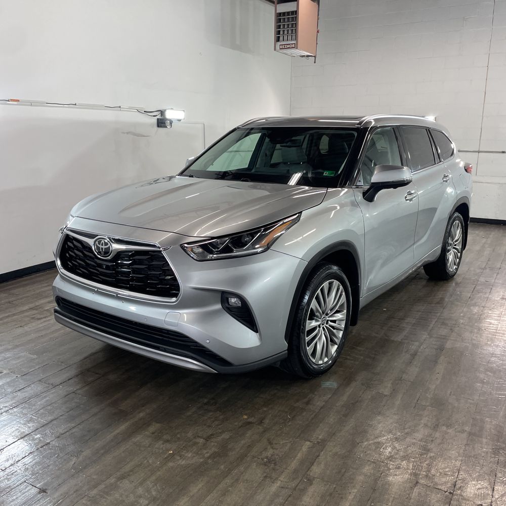 2023 Toyota Highlander Platinum