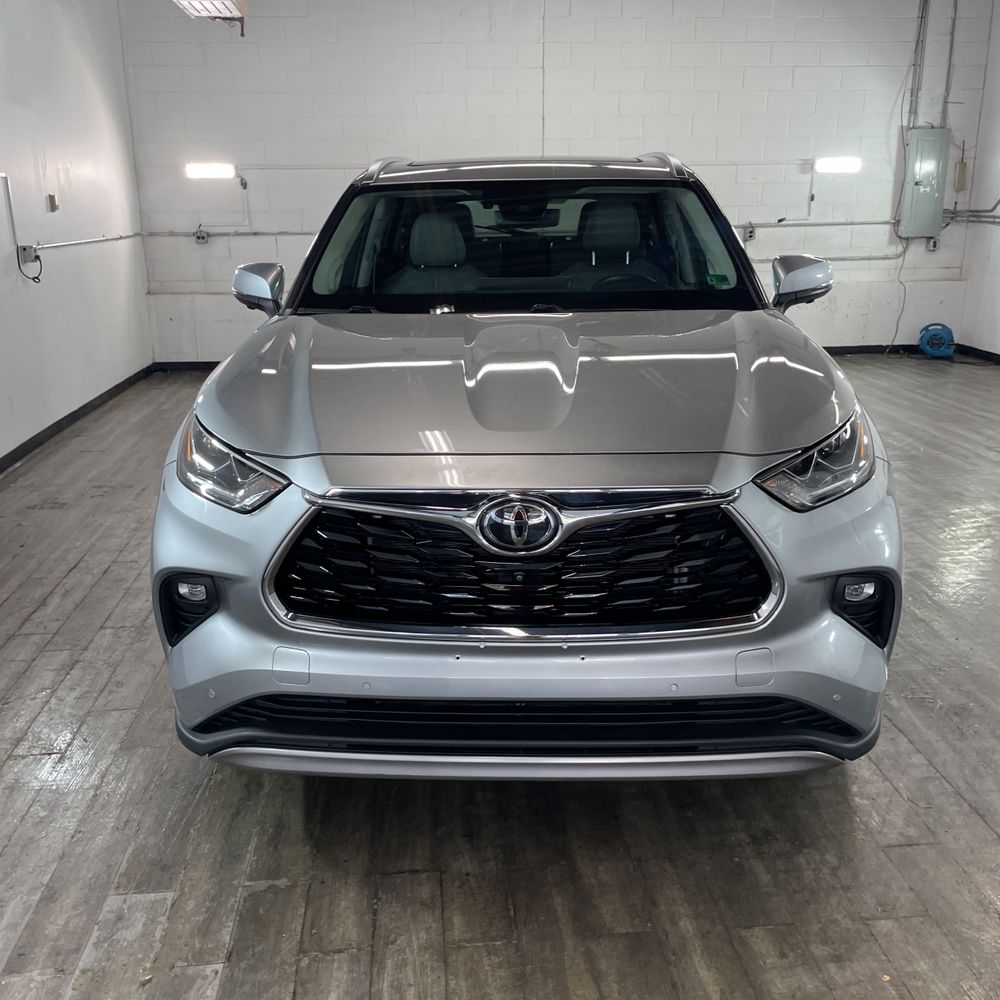 2023 Toyota Highlander Platinum