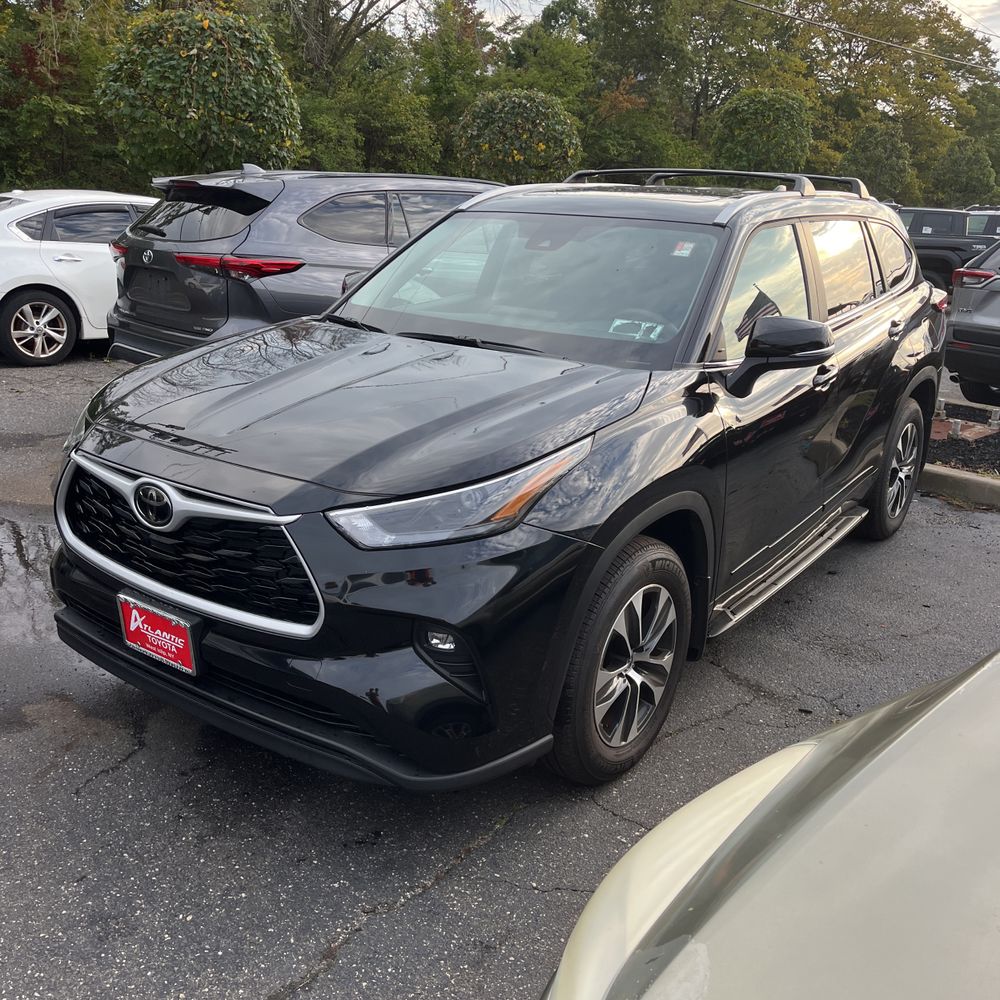 2025 Toyota Highlander XLE