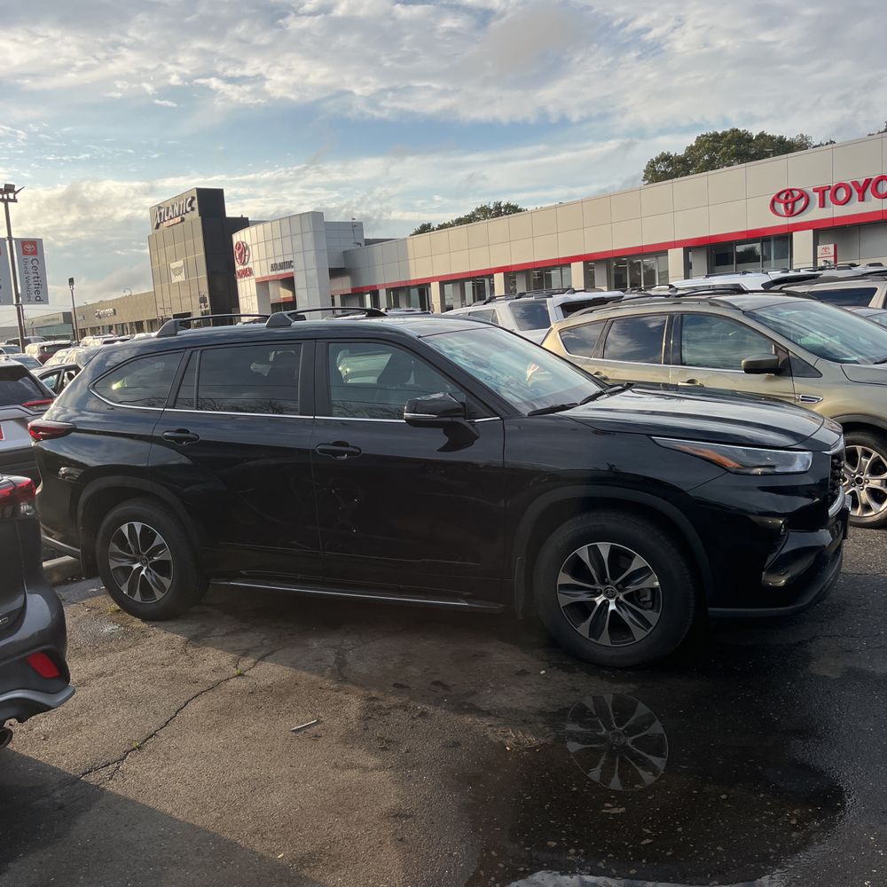2025 Toyota Highlander XLE