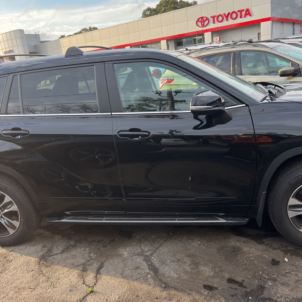 2025 Toyota Highlander XLE