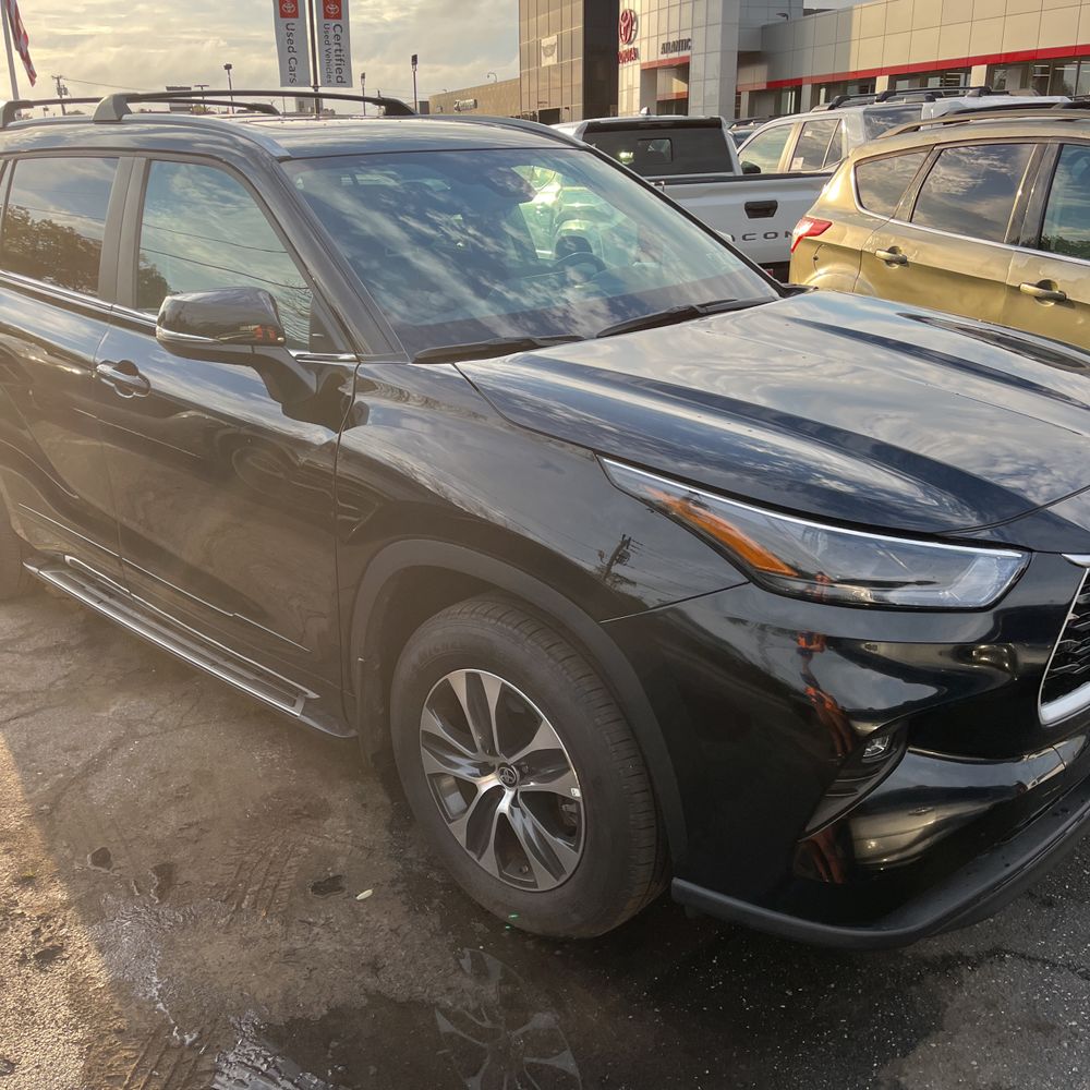 2025 Toyota Highlander XLE