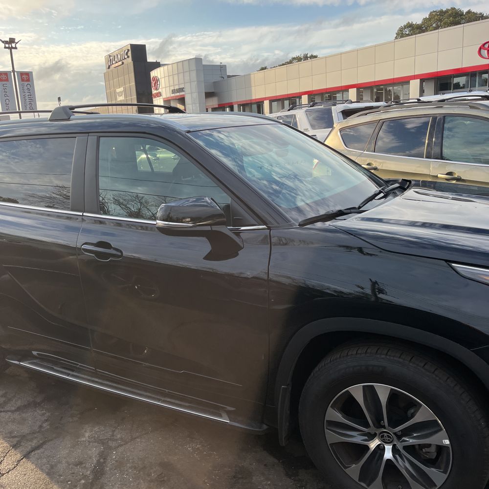 2025 Toyota Highlander XLE