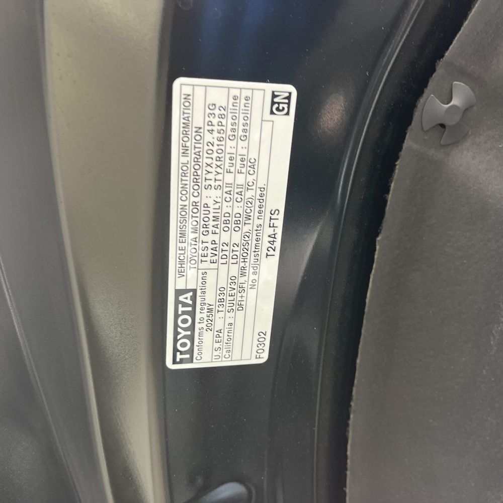 2025 Toyota Highlander XLE